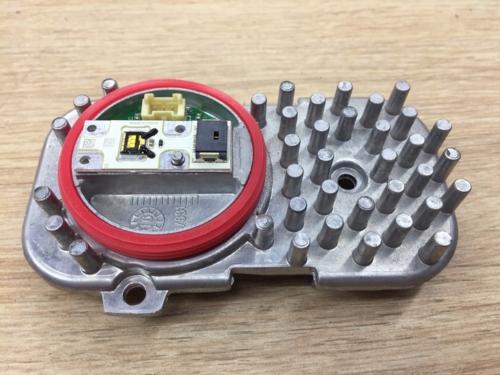 фото №3, Модуль перетворювач лампи led do skoda yeti 5l 5l0941645 3pin 2014-2017