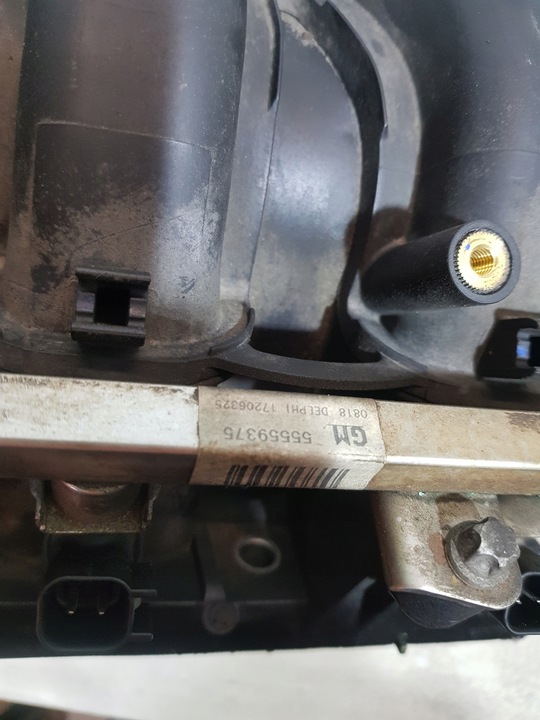 фото №10, Колектор всмоктуючий форсунки 55564933 opel astra h zafira b vectra c 1.6b z16xer
