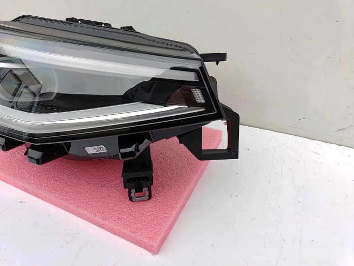 фото №6, Volkswagen id.4 id4 фара правая перед передняя полный iq light новая oem номер 3756