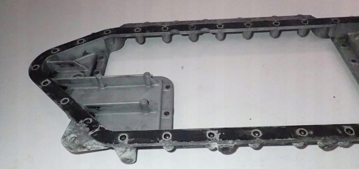 фото №8, Поддон масляная двигателя 4.2 tdi bvn a8 d3 057103607f