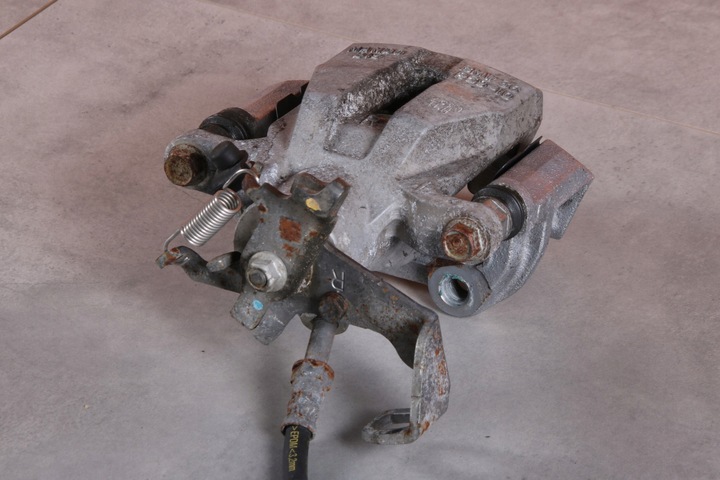 фото №8, Mini f55 f56 f57 суппорт тормозной правый зад задний 6860558 36/259/10 1196 km