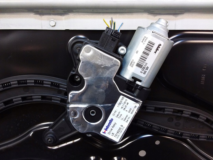 фото №6, Bmw 7 g11 g12 люк окно крышные 7407090