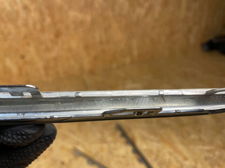 фото №11, Планка хром бампера передней перед правые mercedes eqa w243 a2438851703