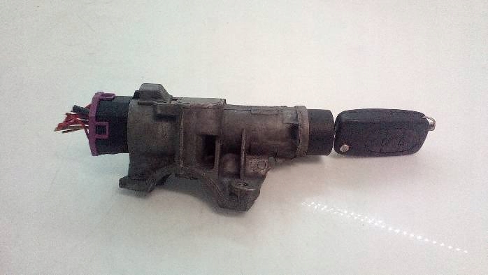 фото №8, Замок зажигания ключ audi a4 b6 1,9 tdi 4b0905851c