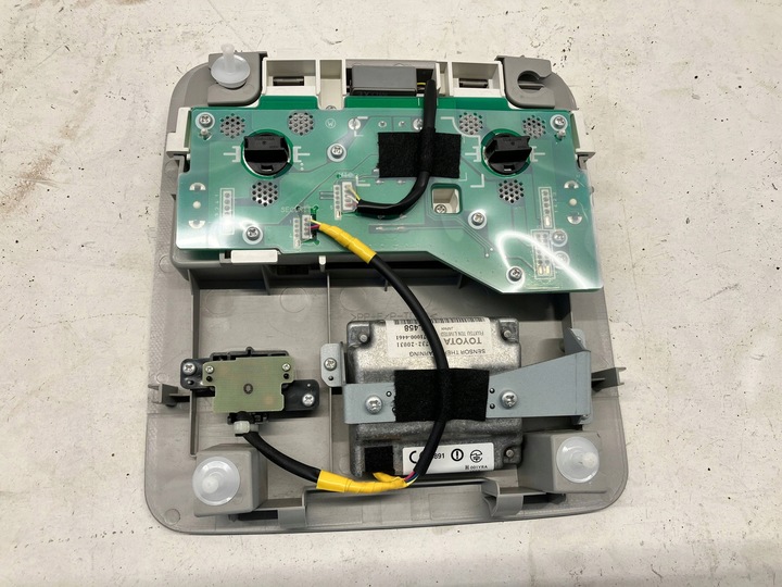 фото №3, Avensis t27 лампа потолок освещение интерьера bez бардачка