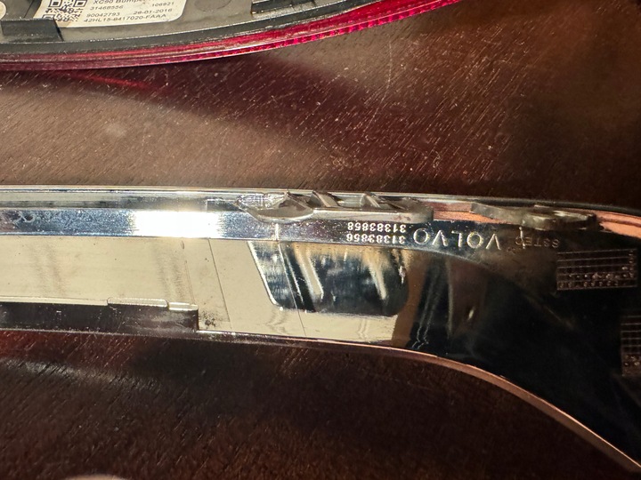 фото №14, Volvo xc 90 16r комплект відбивачів i хром p/l бампер зад