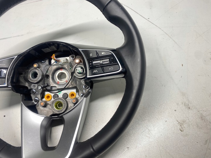 фото №8, Kia xceed x-ceed кермо мультифункція шкіра круїз-контроль 65739-0600a