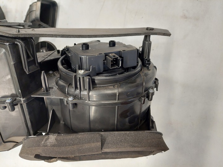 фото №5, Audi a8 s8 d4 отопитель воздуходувка 4h1820005k