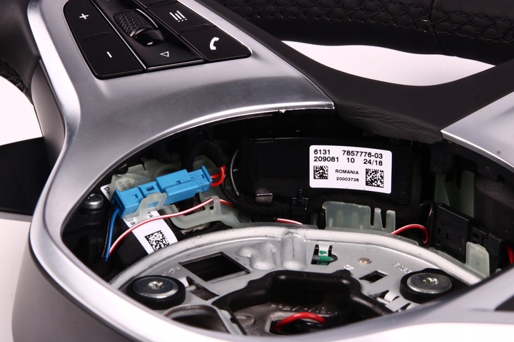 фото №10, Bmw g20 g21 f40 f44 оригинальная руль м-пакет лепестки вибрация