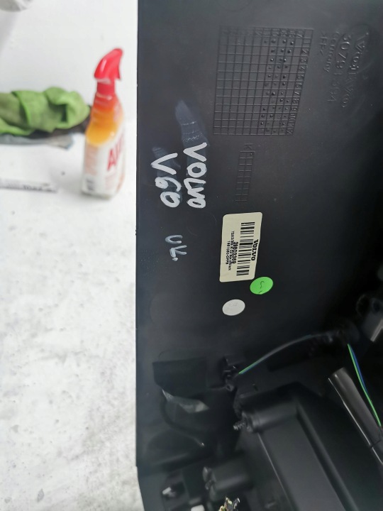 фото №9, Туннель средний volvo v60 ii 10-18 39803369