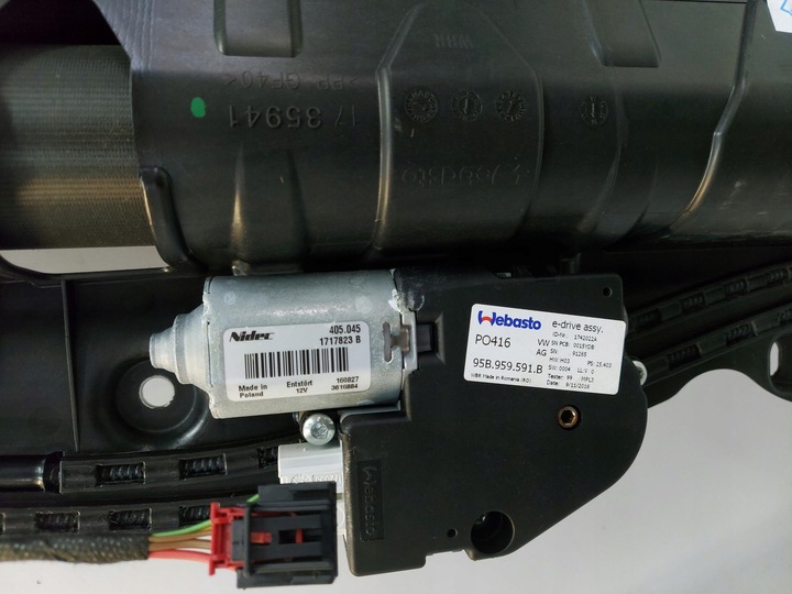 фото №5, Porsche macan 95b панорама люк 95b877041