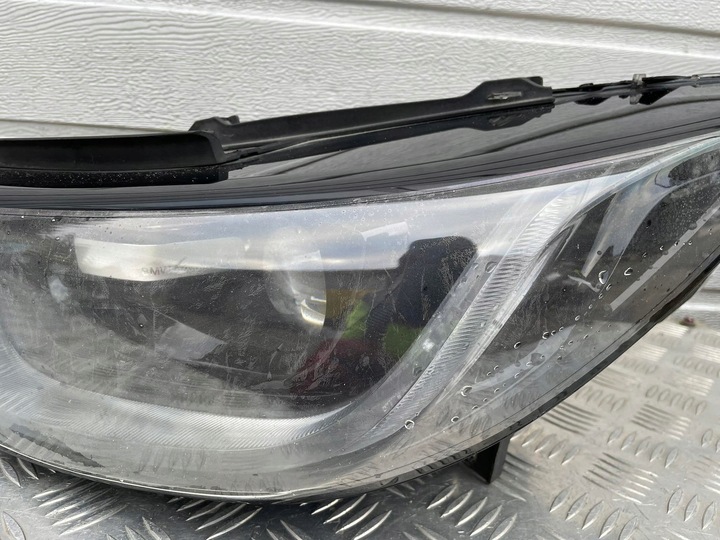 фото №12, Bmw i3 лампы перед левая правая полный led 7398519 7398520