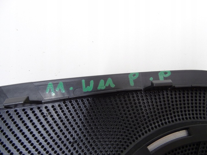 фото №8, Маскировочная накладка динамика правая 8t0035420a audi a5 8t s5