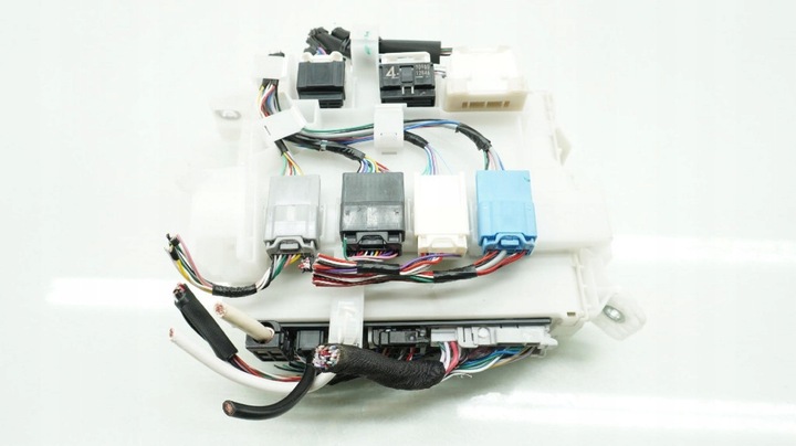 фото №3, Lexus lbx коробка запобіжників 89221-52b50 модуль блок керування 2024r-