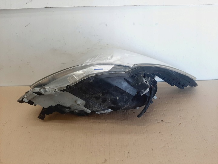 фото №10, Лампа левая левый перед линза toyota avensis t27 годы 2009-2011 англичанин