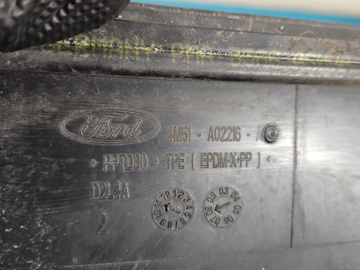 фото №8, Панель под лобовым стеклом ford focus mk2 4m51-a02216-ag европа