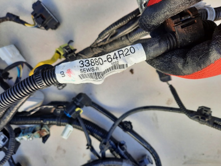 фото №8, Suzuki vitara iii рестайлинг 1.4 k14c 1.4 t turbo коробка предохранителей жгут