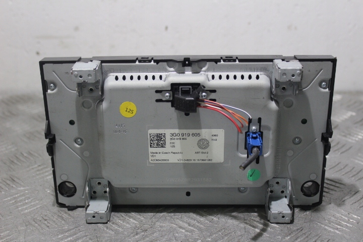 фото №2, Дисплей volkswagen golf vii