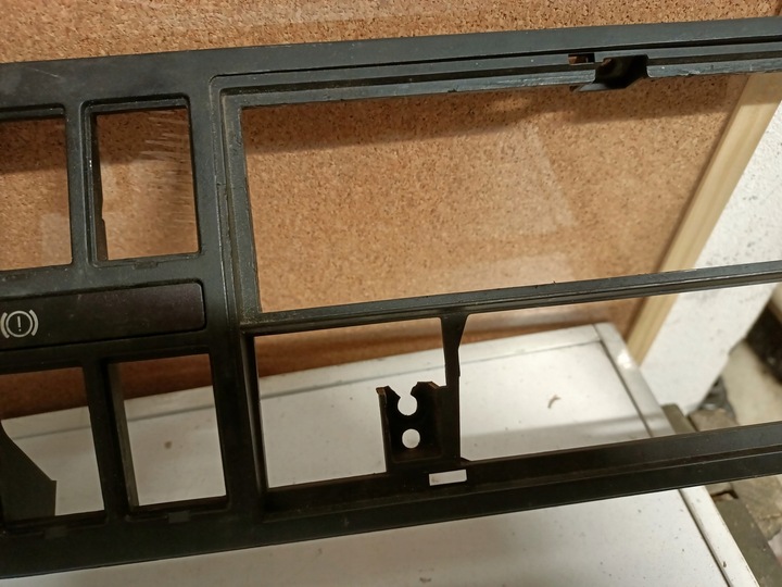 фото №5, Рамка панелі спідометра vw golf 2 ii jetta 191857243a