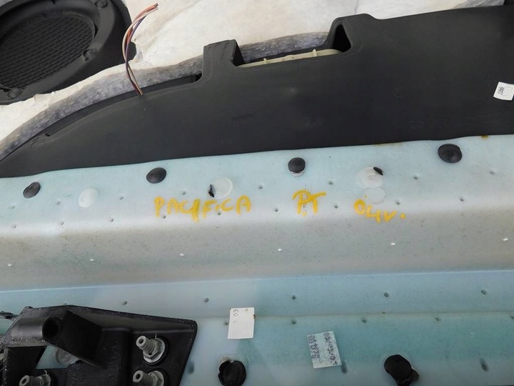 фото №9, Chrysler pacifica 2004r - боковина двері праві зад