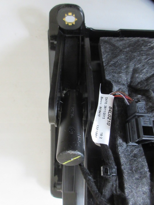 фото №7, Audi q3 бардачок пасажира панелі 8u1857035k