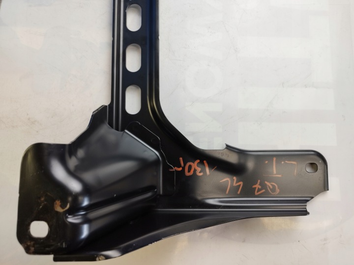 фото №10, Audi q7 4l 07r крепление держатель сиденья левое зад 4l0883287b