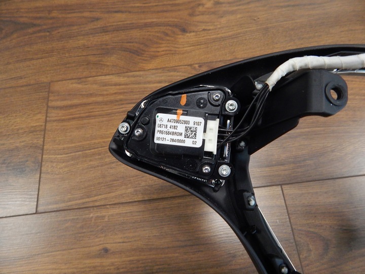 фото №7, Кнопки кермо mercedes vito w447 v-klasa a4709052700 a4709052800