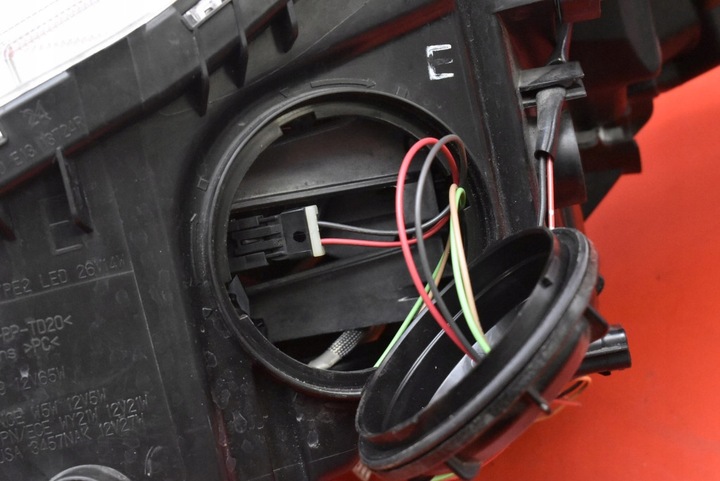 фото №11, Фара правый лампа перед полный led eu 26010-3nl5a nissan leaf i ze0 рестайлинг