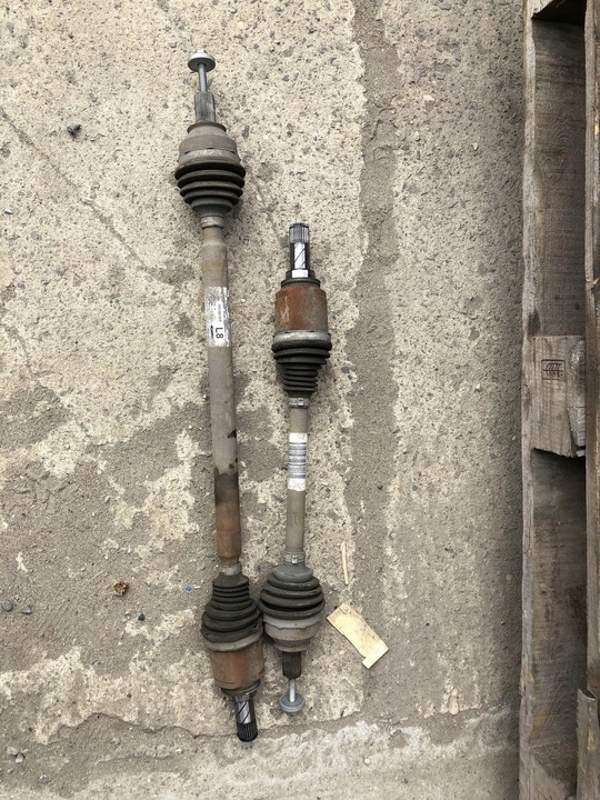 фото №1, Twingo iii smart полуось зад левая короткая a4533503500