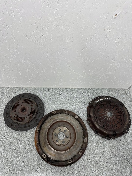 фото №1, Зчеплення диск притиск combo e iv berlingo iv partner iv 9833248780 1.5 hdi