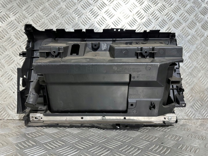 фото №10, Subaru xv бардачок пасажира європа 66055fj030