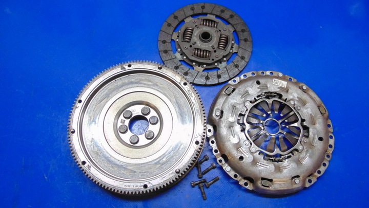 фото №1, Сцепление колесо маховики 1.6tdi skoda octavia iii golf vii a3 8v 13-20 год