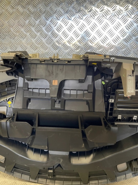 фото №13, Торпедо консоль renault scenic iii 3 европа