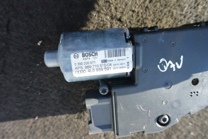 фото №7, Моторчик люк kpl 3 szt audi q7 4l