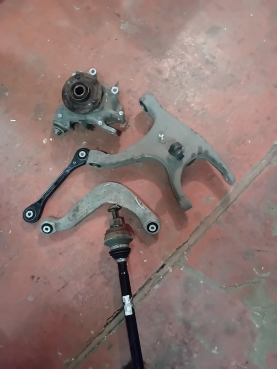 фото №1, Audi s8 a8 d4 поворотна опора важелі піввісь лівий зад 4h0505435d оригінал idea