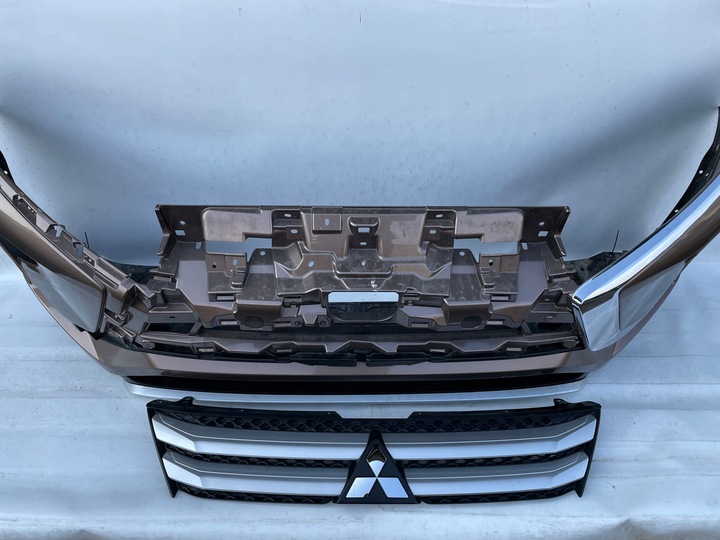 фото №1, Eclipse cross решітка радіатора решітка оригінал 7450b072