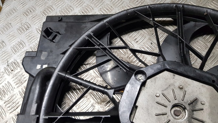 фото №14, Mercedes w211 вентилятор радиатор 2.2 cdi корпус