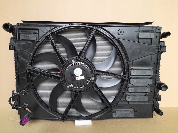 фото №1, Комплект радиатор vw golf 7 vii golf 8 audi a3 8v 8y seat leon 5f kl kodiaq