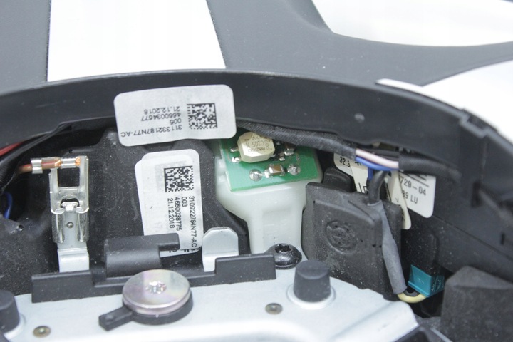 фото №9, Кермо м-пакет пелюстки асистент wibracje bmw g30 g11 g05 x5 g06 x6 g07 x7