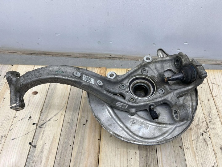 фото №4, Audi a4 b9 2.0 tdi рестайлінг поворотна опора права 8w0407242f 8w0407560