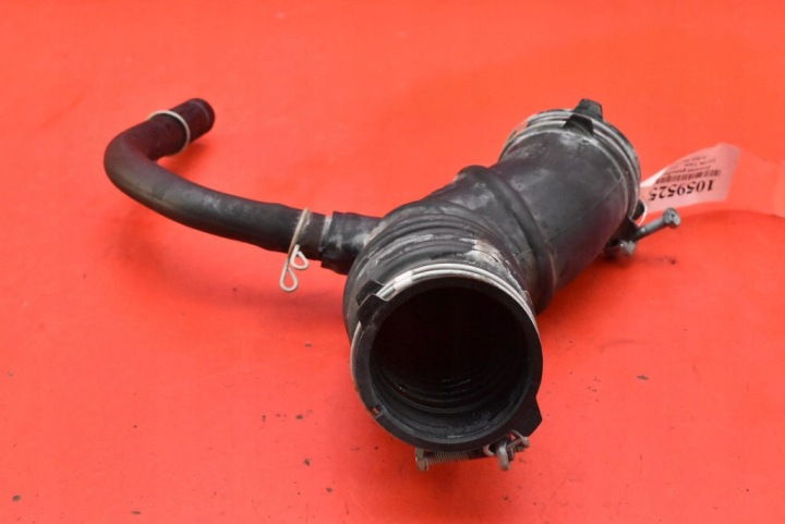 фото №5, Шланг трубка  впускной воздуха 17880-k0030 toyota yaris 4 iv 1.5 12v 125 km