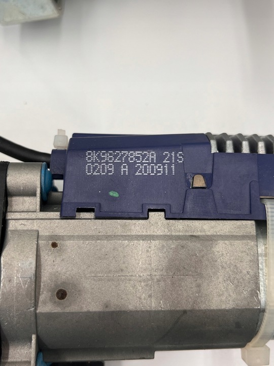 фото №5, Електричний кришка приводи audi a4 s4 b8 8k avant універсал