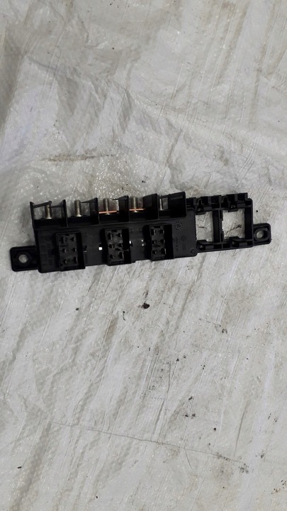 фото №1, Коробка реле audi a8 d2 8l0941822a