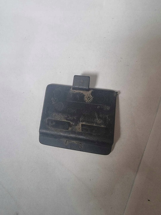 фото №2, Vw golf vii - заглушка фаркоп бампера зад