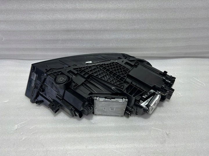 фото №13, Audi q7 sq7 4m0 matrix лампа ліва права