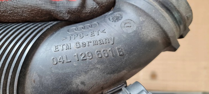 фото №10, A4 b9 8w шланг труба воздуха 2.0 tdi 04l129661b a5 8w