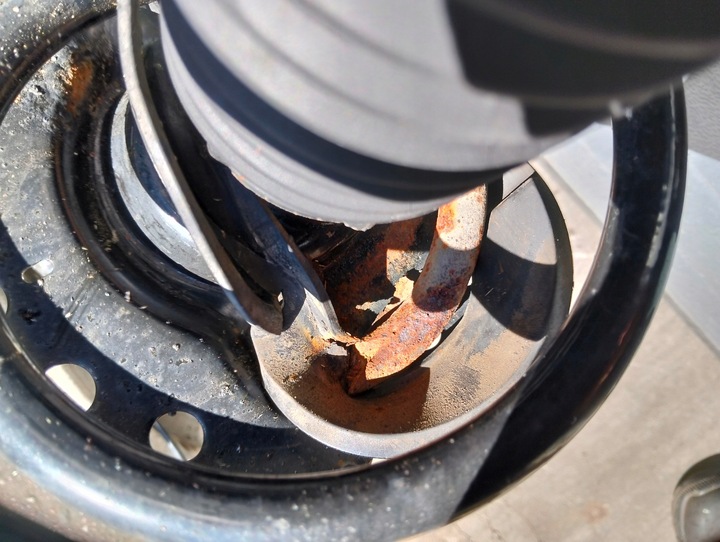 фото №4, Амортизатор лівий поворотна опора ліва land rover evoque 2.0 gj32-18k001-aa