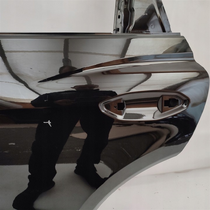 фото №4, Дверь левая зад audi q4 89a