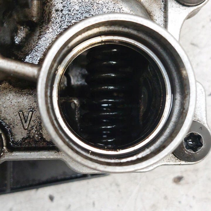 фото №10, Volvo v40 ii d4 2,0d 2014 v42 насос масла 31401488 31401488-aa