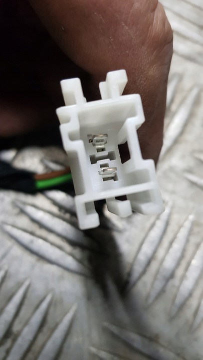 фото №9, Mercedes w211 треугольник динамик высокочастотный a2115408308